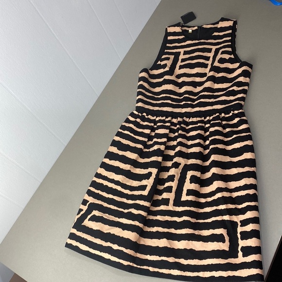 4.collective Designer Dress - Picture 1 of 8